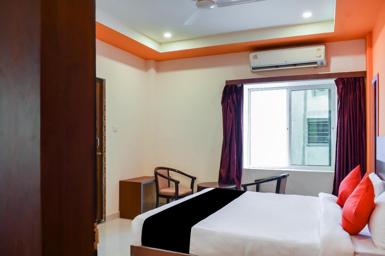 Capital O 67249 Hotel Planet Bhubaneswar Exterior foto
